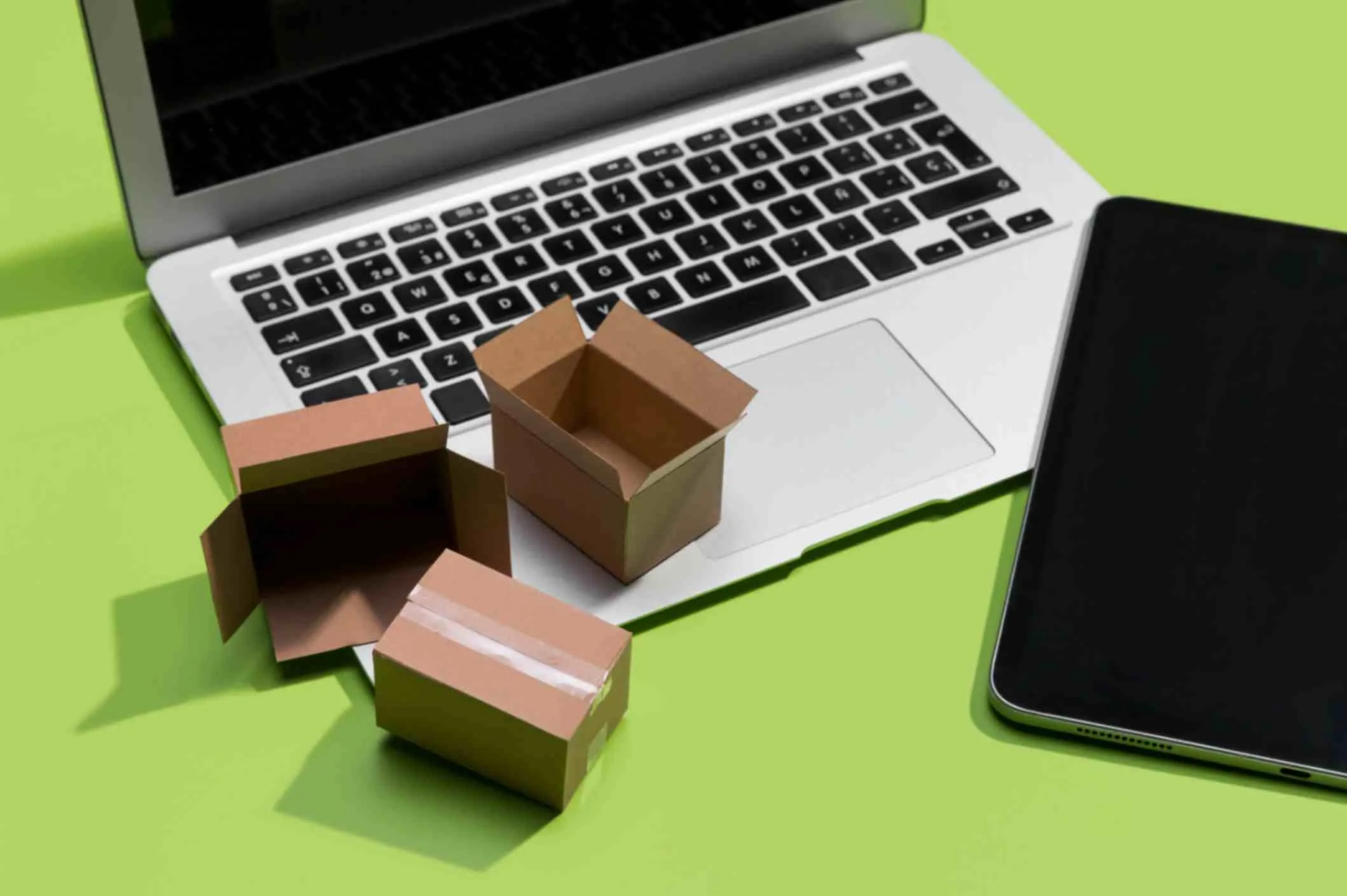 Bulk Buying vs Dropshipping